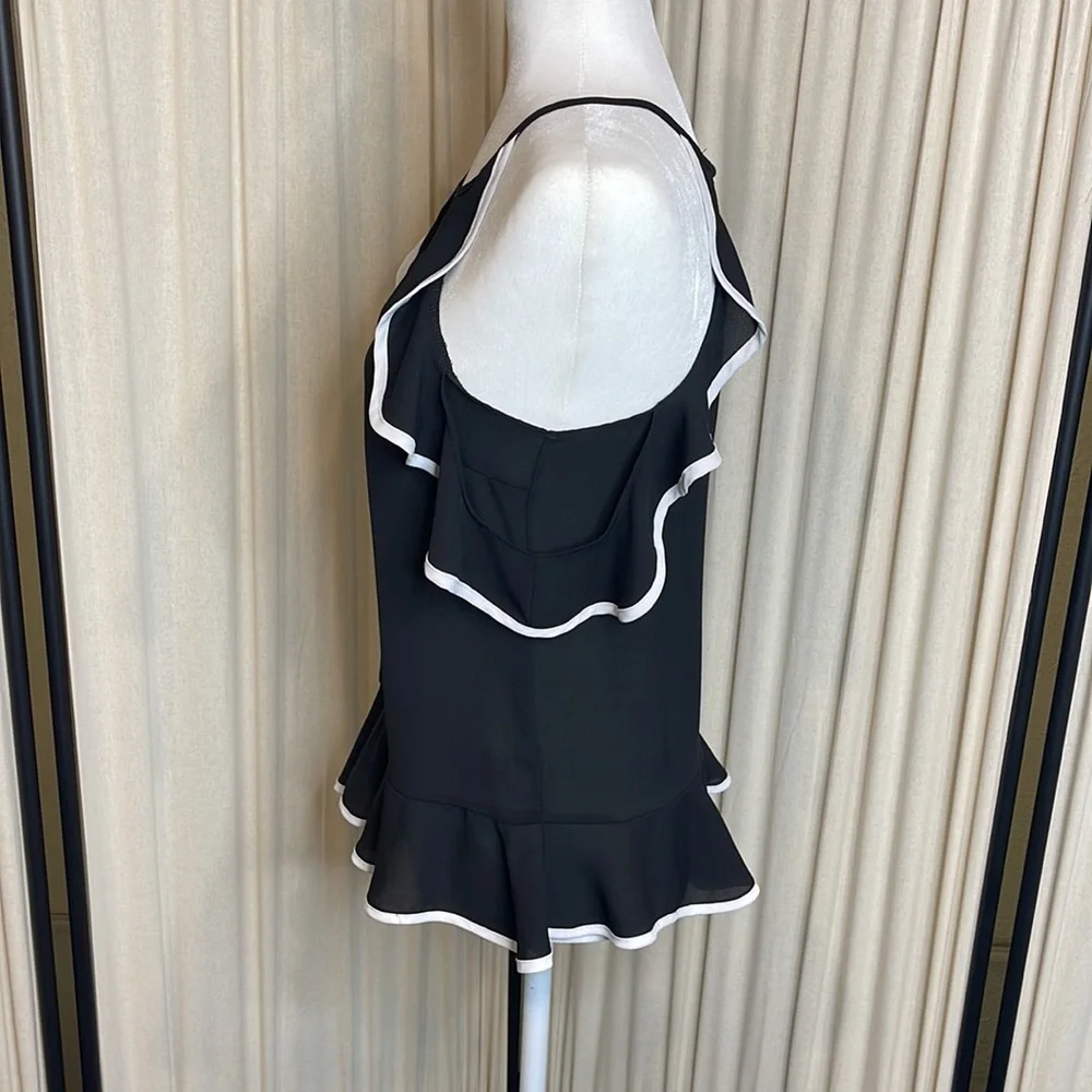 ❗️SOLD❗️EUC- COLD SHOULDER BLACK & WHITE RUFFLE BLOUSE SIZE SMALL - Picture 8 of 11